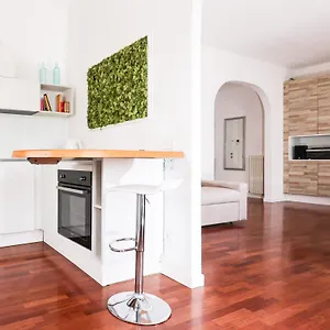  Apartment Visit Italien